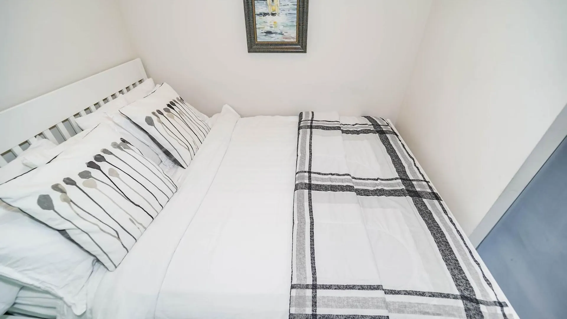 Apartmán Chol Furnished Suites Heart Of Downtown Toronto, 2 Beds, Free Parking, Cn Tower View
