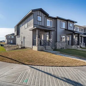  Holiday home New Built 4 Bed Canada