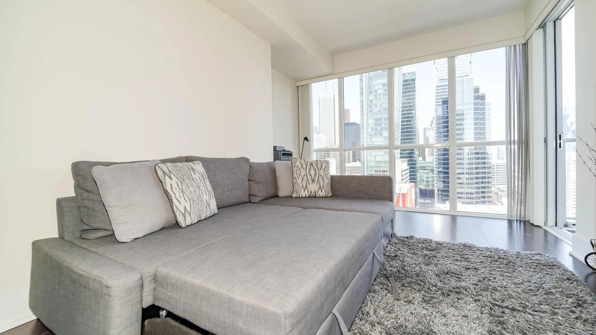 Chol Furnished Suites Heart Of Downtown Toronto, 2 Beds, Free Parking, Cn Tower View Canadá