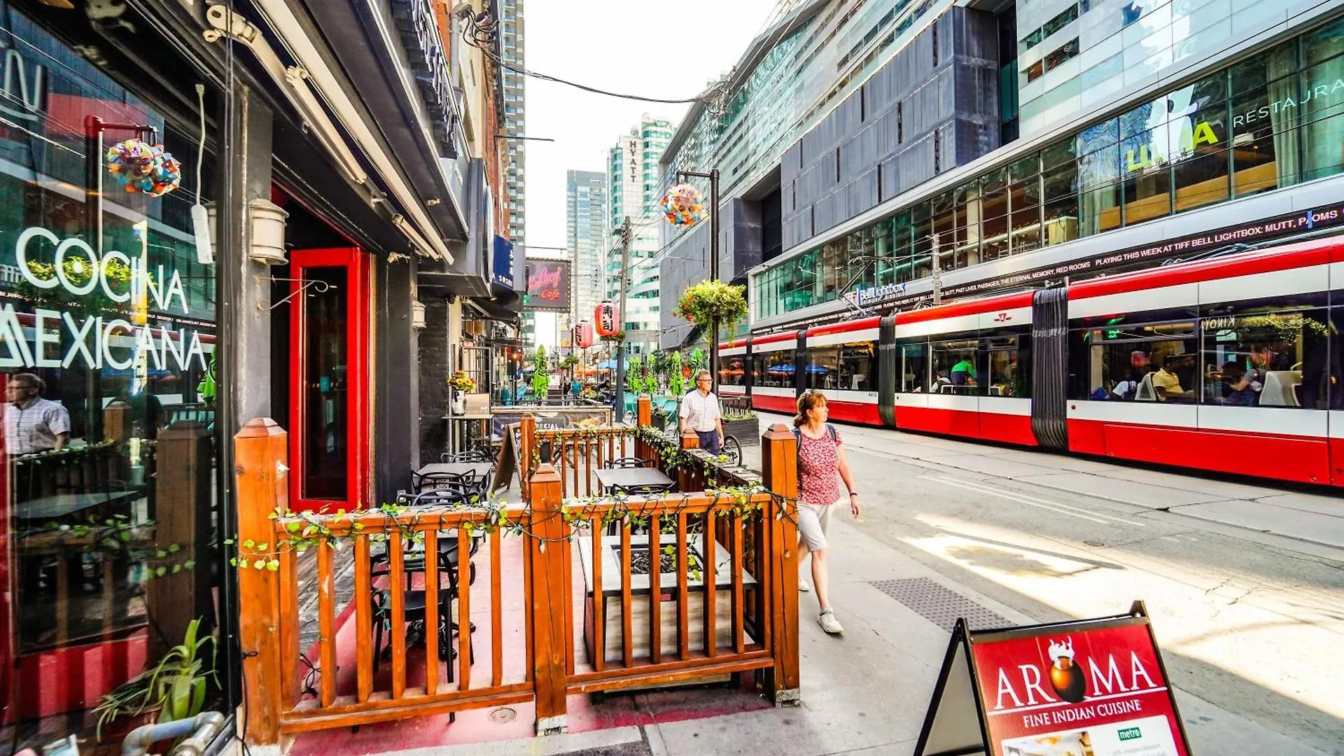 Chol Furnished Suites Heart Of Downtown Toronto, 2 Beds, Free Parking, Cn Tower View 0*, 多伦多