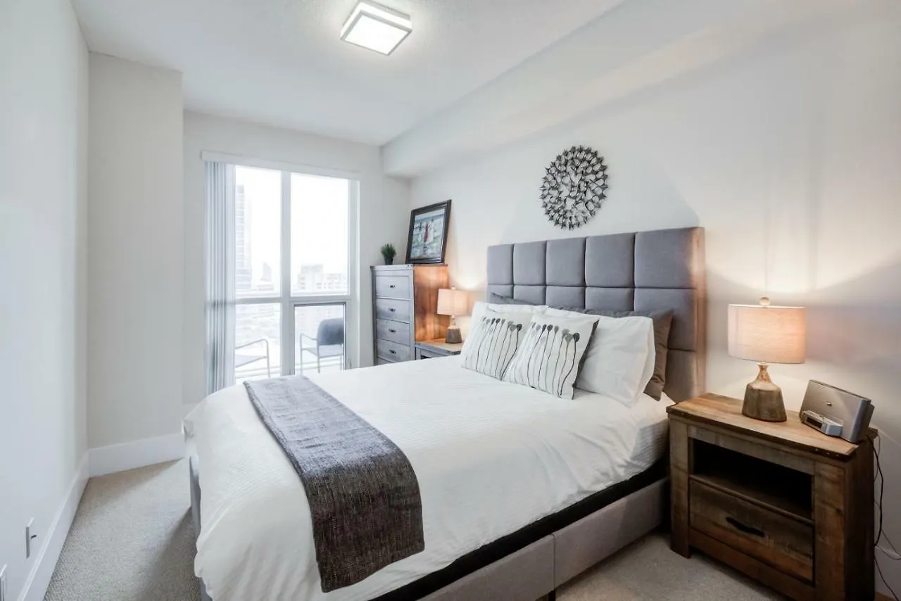 Chol Furnished Suites Heart Of Downtown Toronto, 2 Beds, Free Parking, Cn Tower View 0*, Toronto